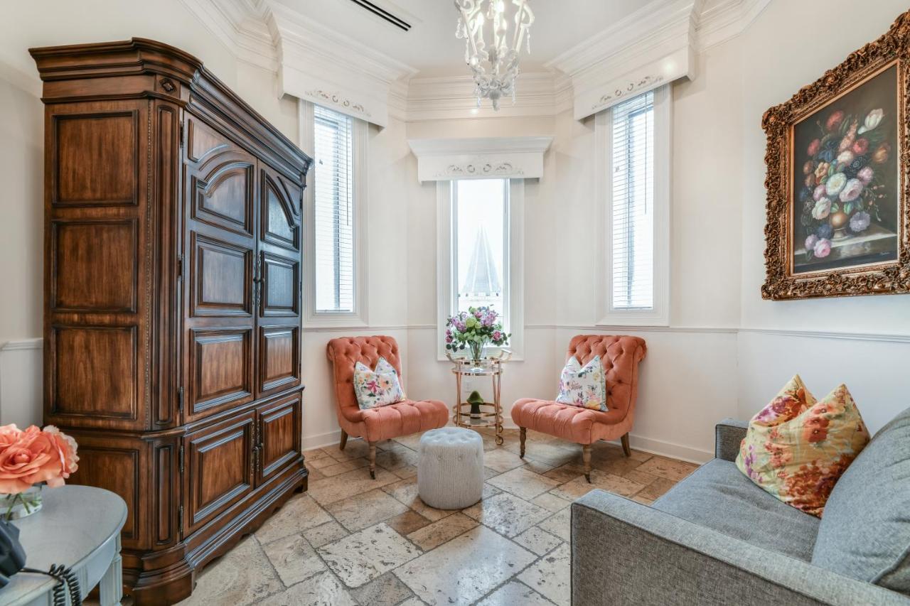 Kentucky Castle Hotell Versailles Eksteriør bilde