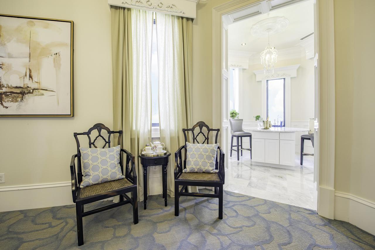 Kentucky Castle Hotell Versailles Eksteriør bilde
