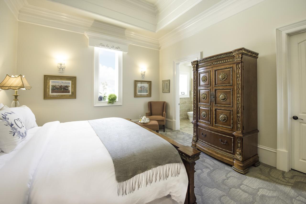 Kentucky Castle Hotell Versailles Eksteriør bilde