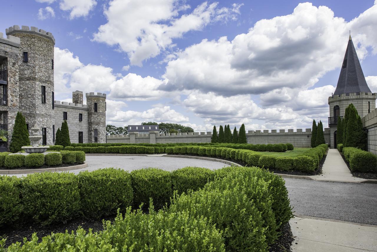Kentucky Castle Hotell Versailles Eksteriør bilde
