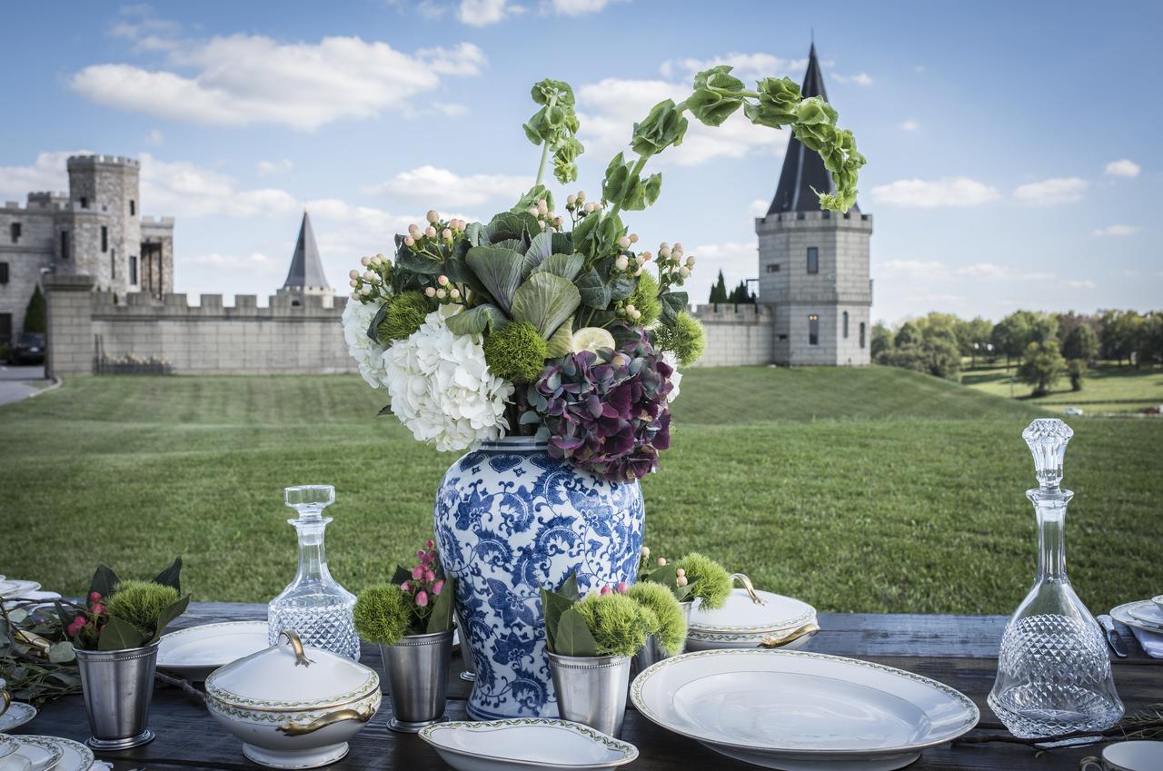 Kentucky Castle Hotell Versailles Eksteriør bilde