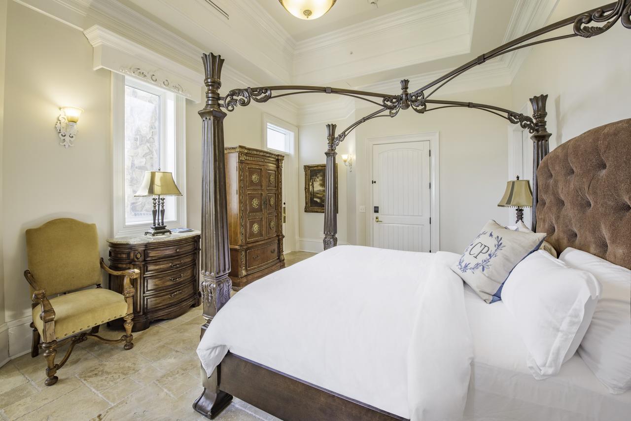 Kentucky Castle Hotell Versailles Eksteriør bilde