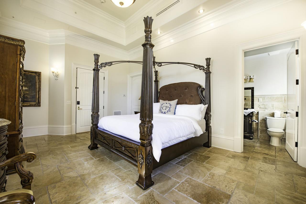 Kentucky Castle Hotell Versailles Eksteriør bilde
