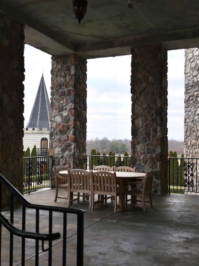 Kentucky Castle Hotell Versailles Eksteriør bilde